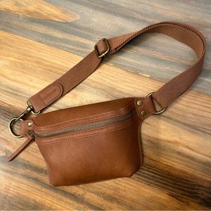 Universal Thread Cognac Belt Bag